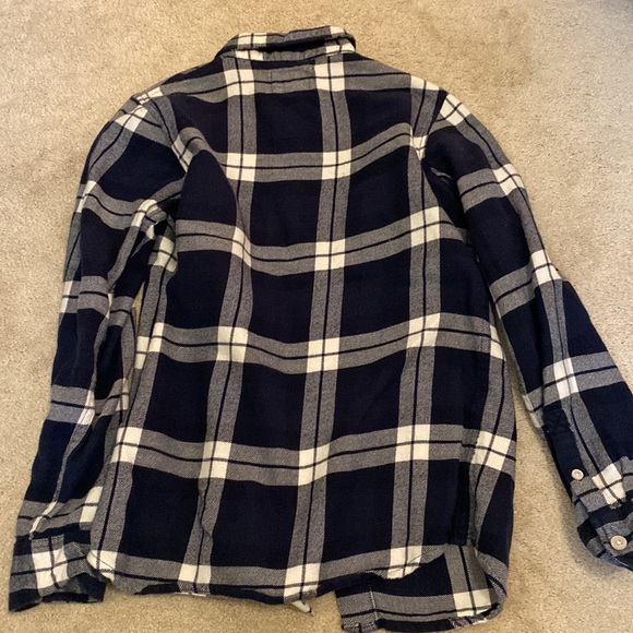 Boys Flannel Button Up with Wingate University Logo Size Medium - Picture 3 of 3